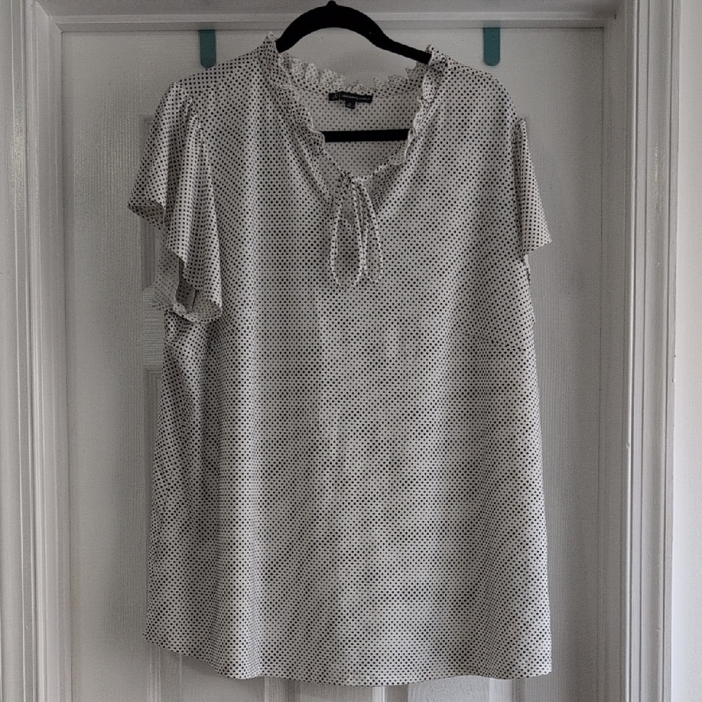 Adrianna Papell Black and White Patterned Blouse